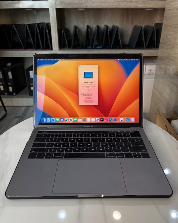 Apple MacBook Pro Retina Display