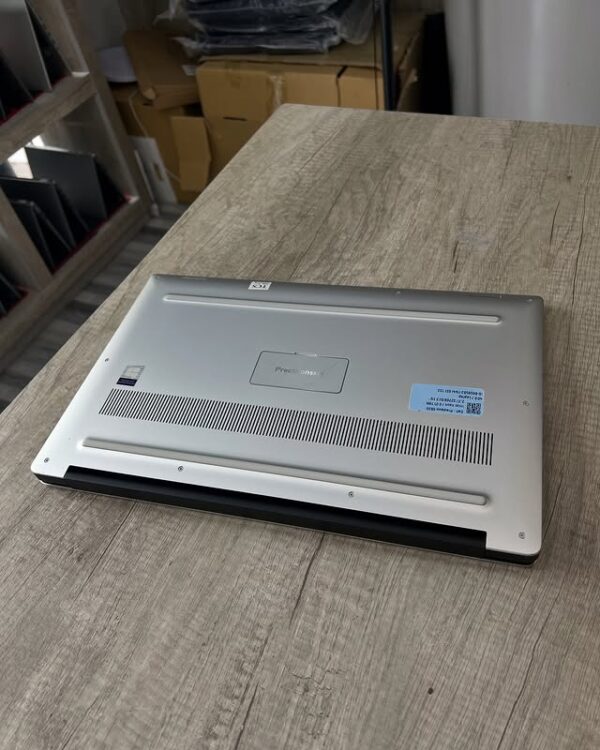 Dell Precision 5530
