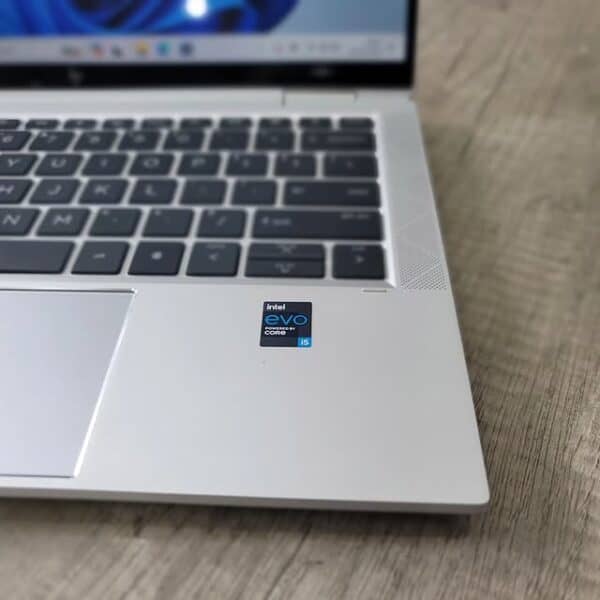 HP EliteBook x360 1030 G8