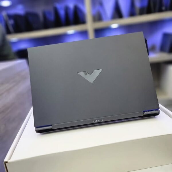 HP Victus 16