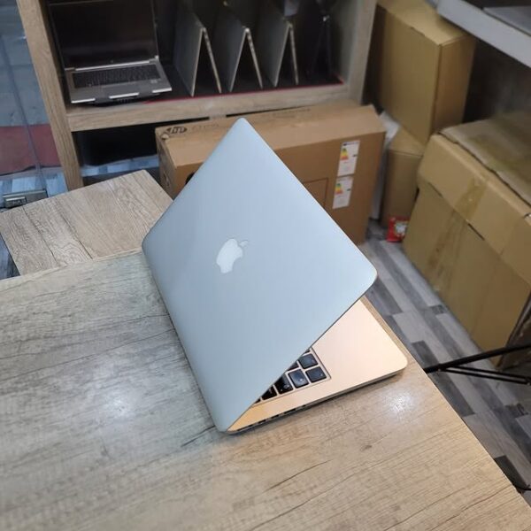 Apple MacBook Pro Retina